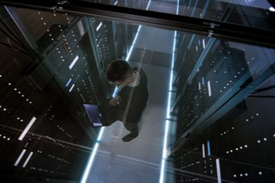HPE OneView 5.2-saves-time-via-simplicity.blog.jpg