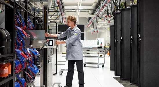 HPC_Cluster_deployment_mobile.jpg